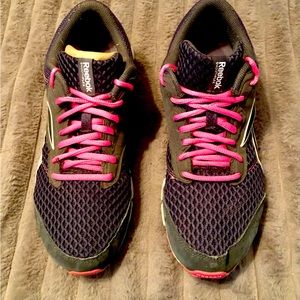 Reebok size 10 running shoes